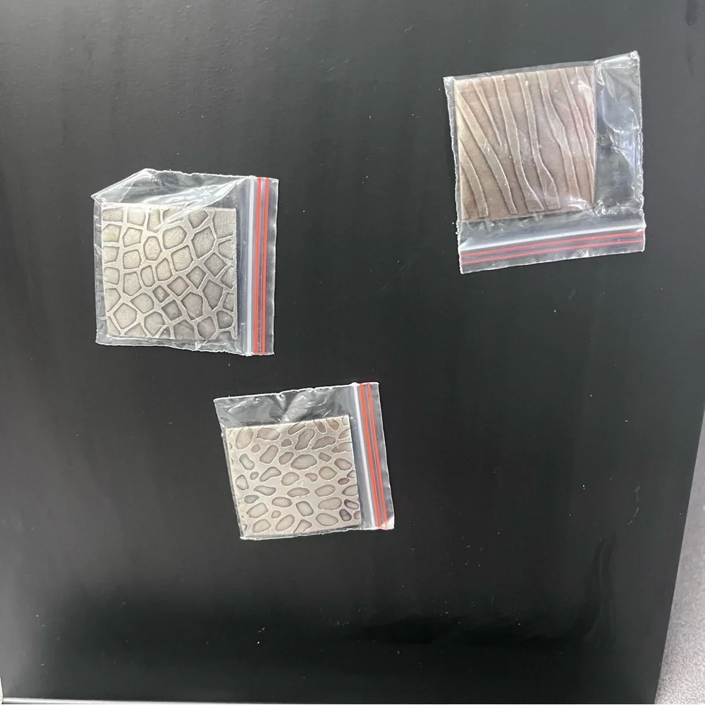 Pier 1 Imports Easel & Magnet set